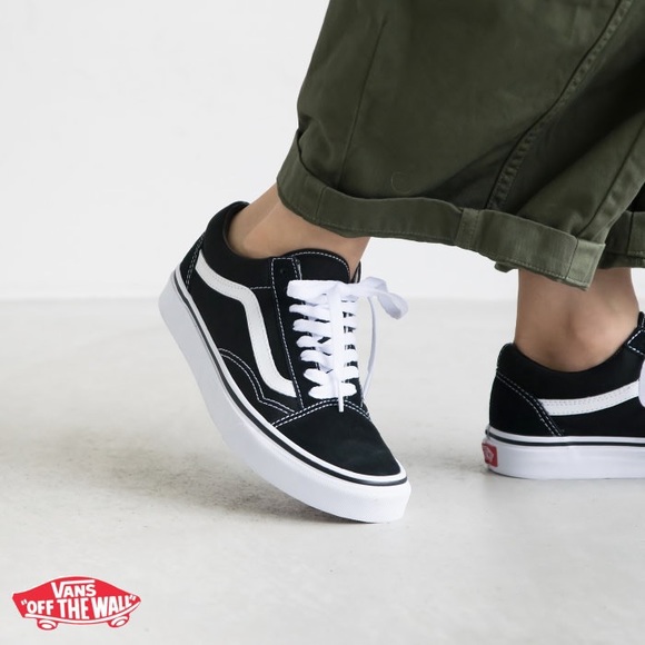 vans womens old skool black and white